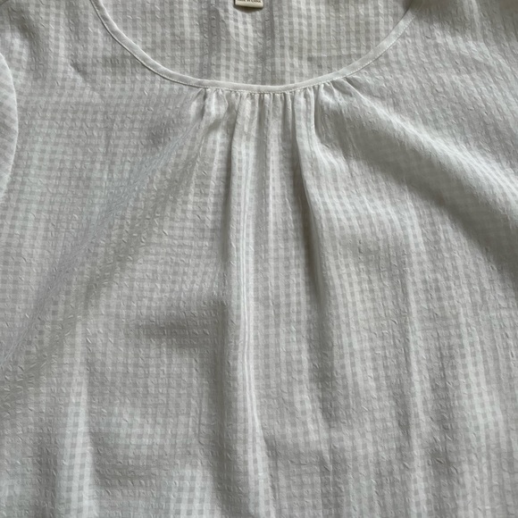 J.Crew Factory White 3/4 Sleeved Top - Picture 3 of 10